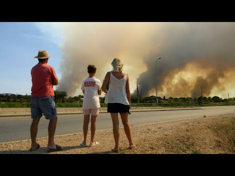 Violent incendie dans le Var : troisième jour de lutte, deux personnes décédées • FRANCE 24